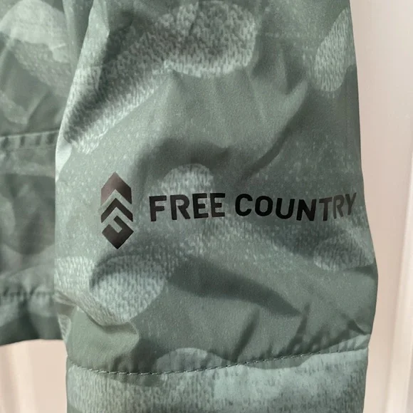 Free Country Windshear  Jacket . Camo color. - Picture 3 of 8